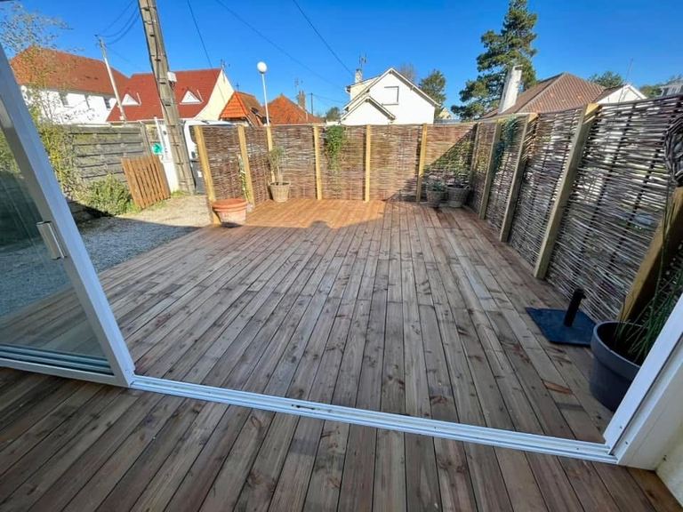 Terrasse bois — Noisetier tressé